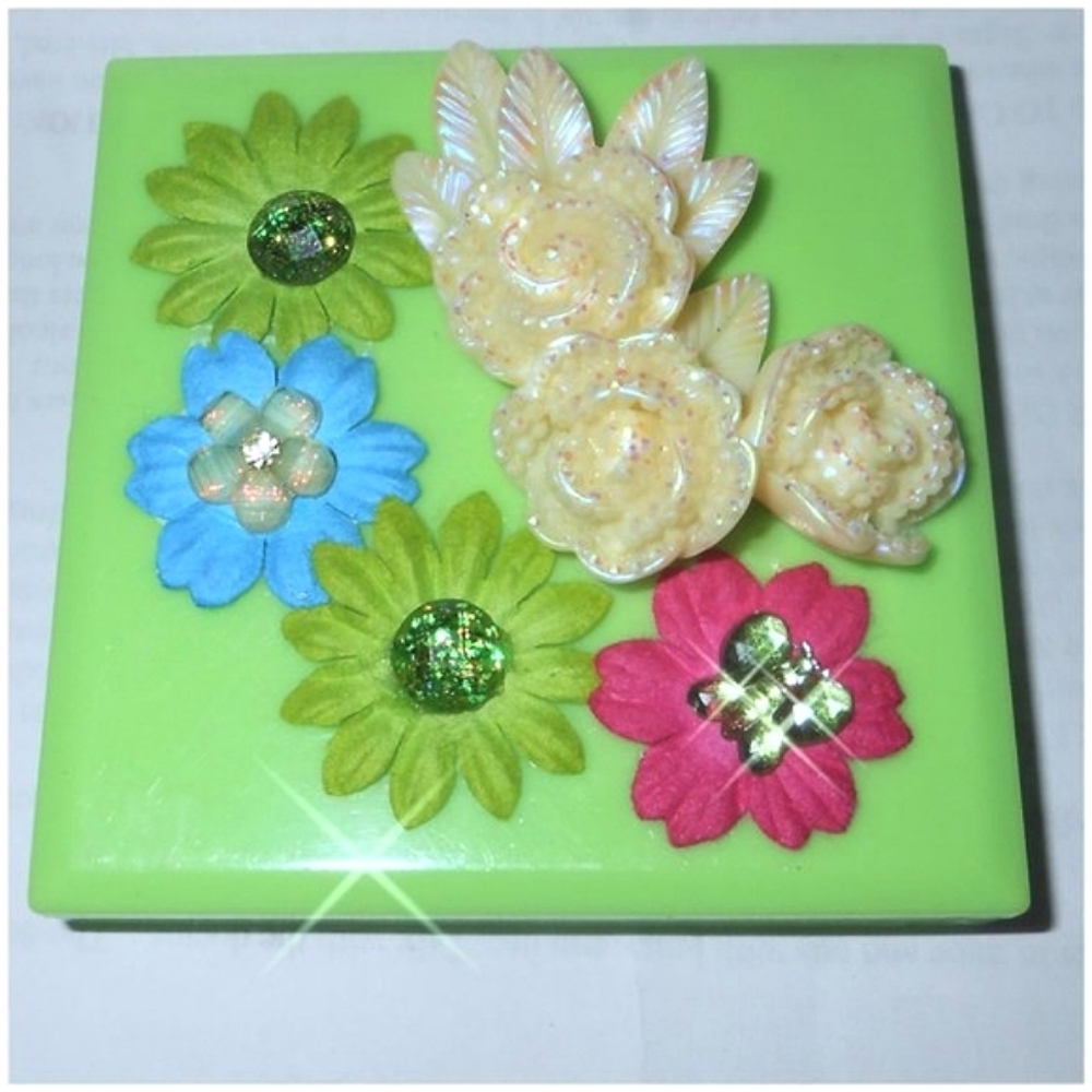 Lime Green LED Light Up Floral Embellished Mirror Compact  New